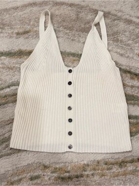 Women’s Ribbed Button-Front Tank Top - white